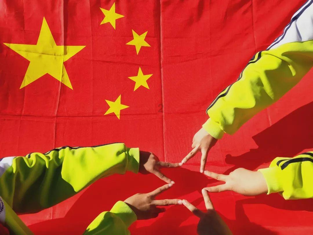 共谋人与自然和谐共生 贵州日报天眼新闻记者 王瑶 张警 程佩佩 王远柏 金秋时